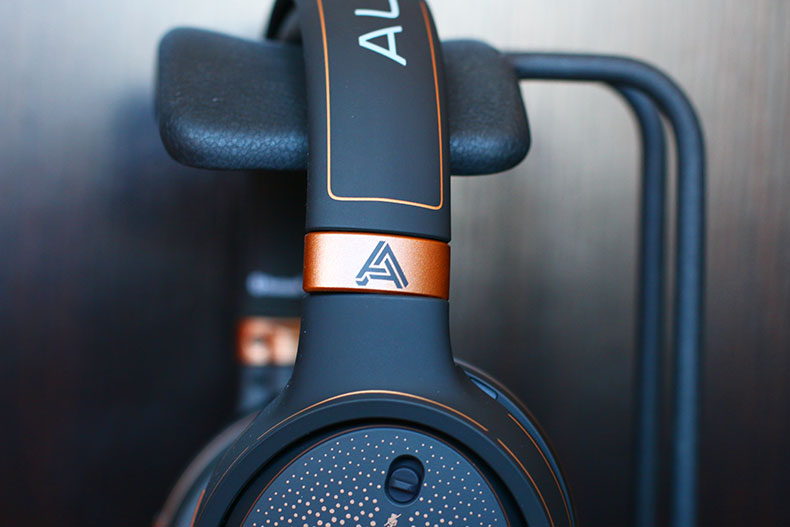 AUDEZE Mobius Gaming Headset | The Master Switch