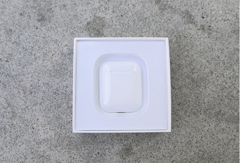 The AirPods' packaging is simple and effective | The Master Switch