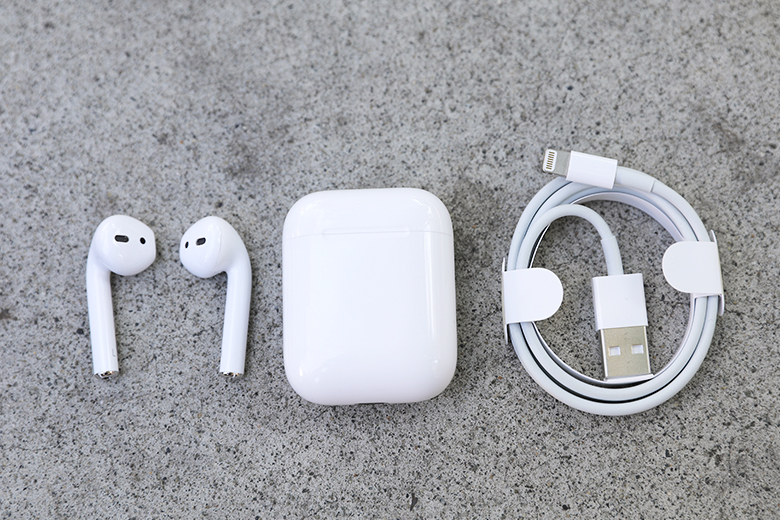 The accessories are minimal, but follow Apple's standards | The Master Switch