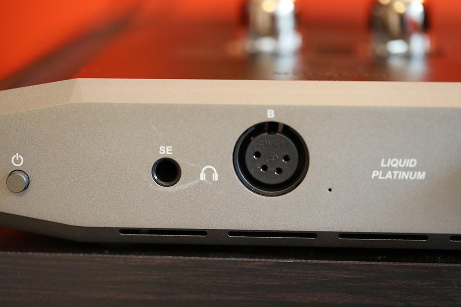 Monoprice Monolith Liquid Platinum headphone amp single ended and balanced outputs | The Master Switch
