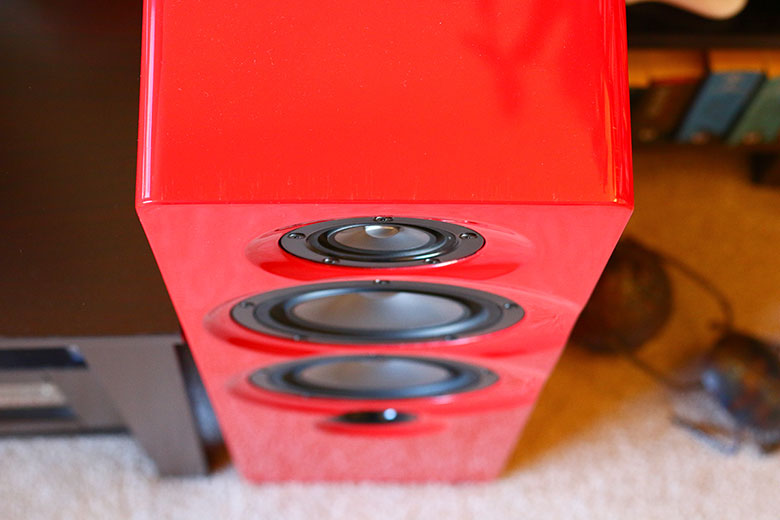 Floor best sale tower speakers