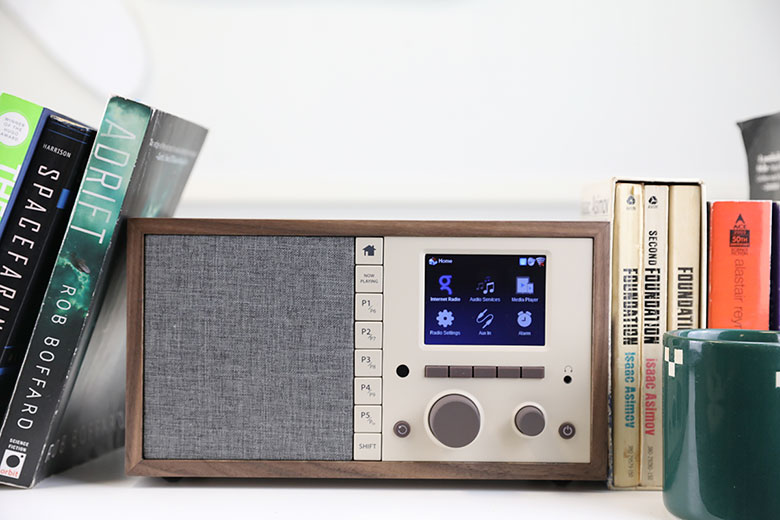 Best Tabletop Radios of | Master Switch