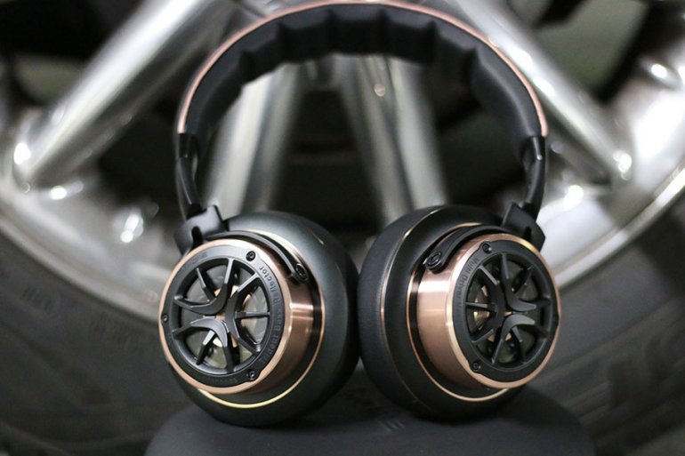 Review: 1More Triple Driver Over-Ears | The Master Switch